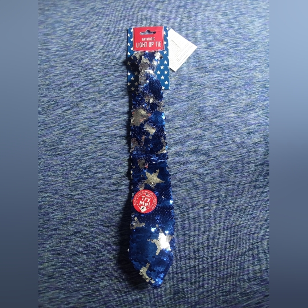 Light up tie